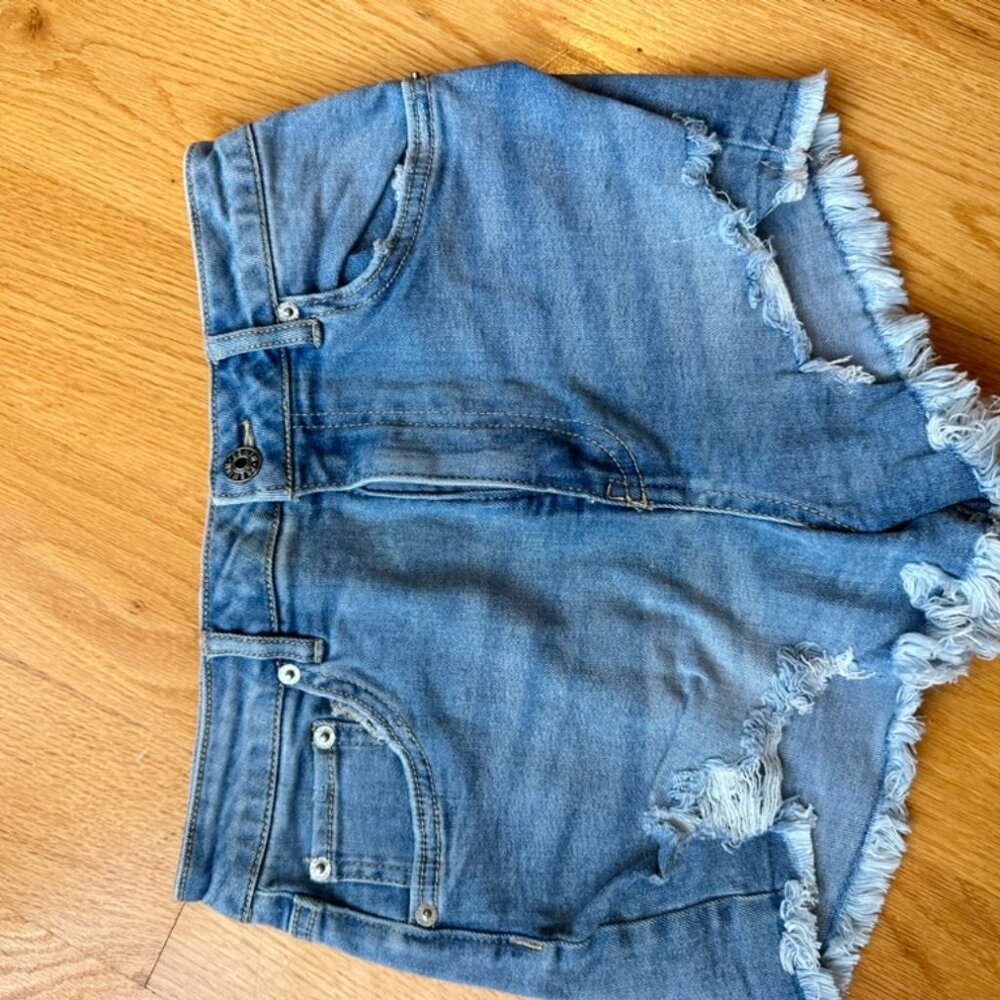washed jean shorts
